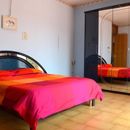 B&B Le Tre Rose Di Maria Pedara Exterior photo