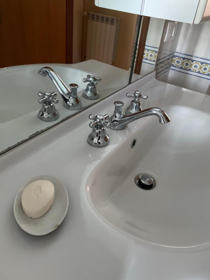 B&B Le Tre Rose Di Maria Pedara Exterior photo