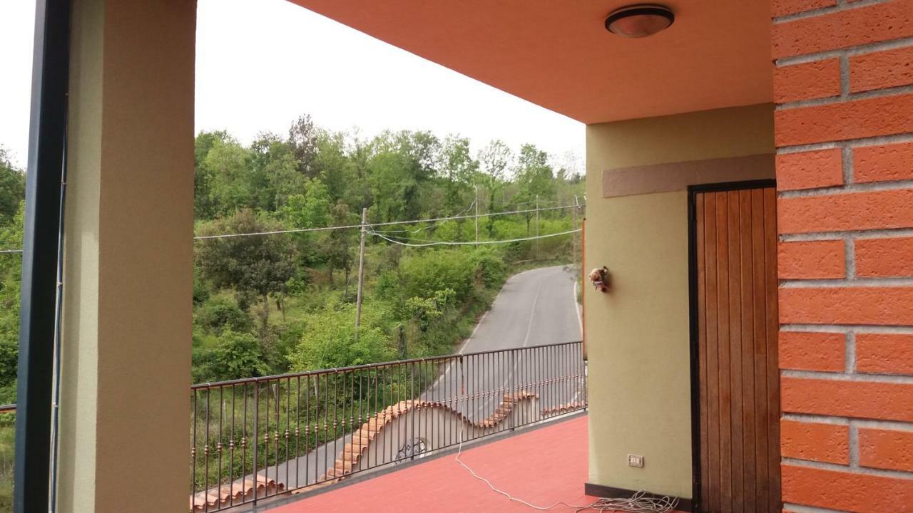 B&B Le Tre Rose Di Maria Pedara Exterior photo