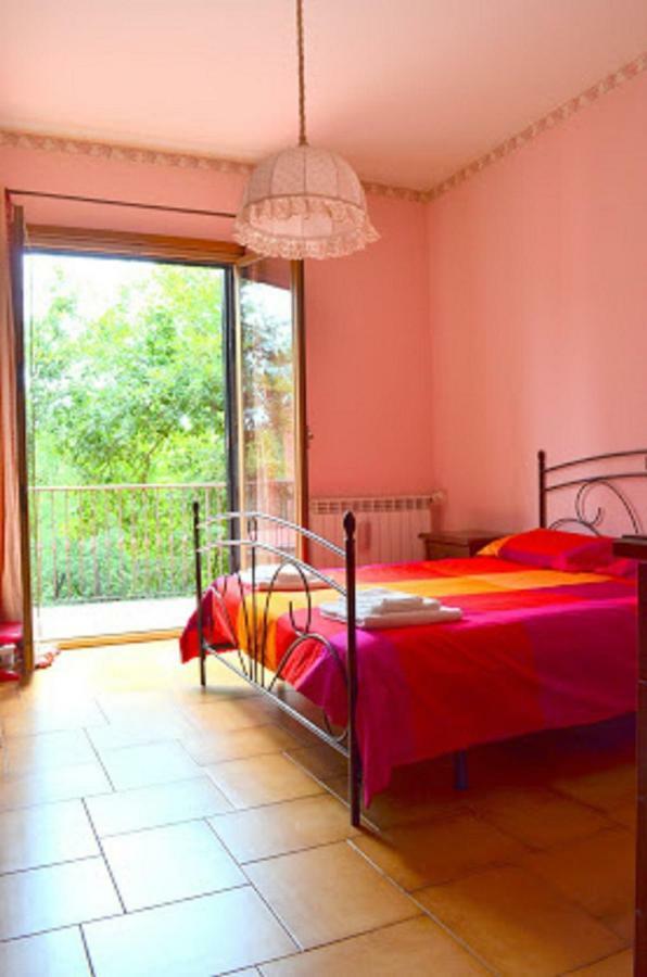 B&B Le Tre Rose Di Maria Pedara Exterior photo